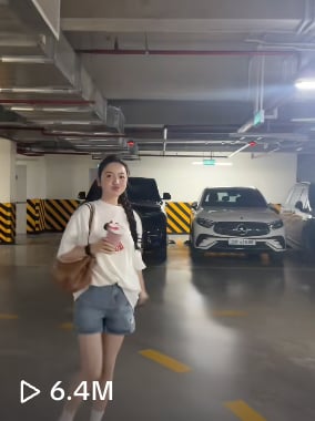 Có một kiểu WAG như Chu Thanh Huyền: Càng thị phi càng hot!- Ảnh 1.