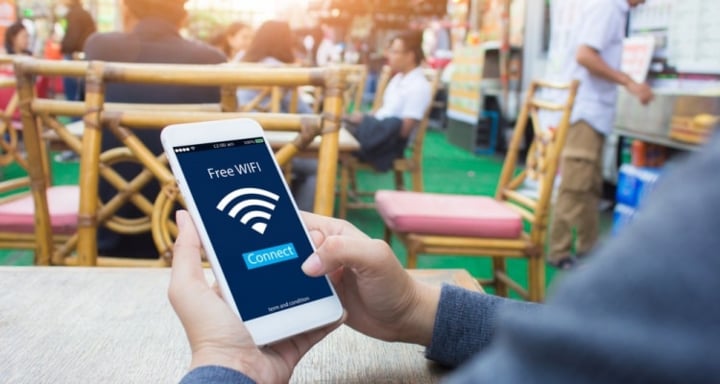 Kết nối Wi-Fi công cộng dễ dàng, nhưng đừng quên bảo vệ dữ liệu cá nhân trước khi nhấn 