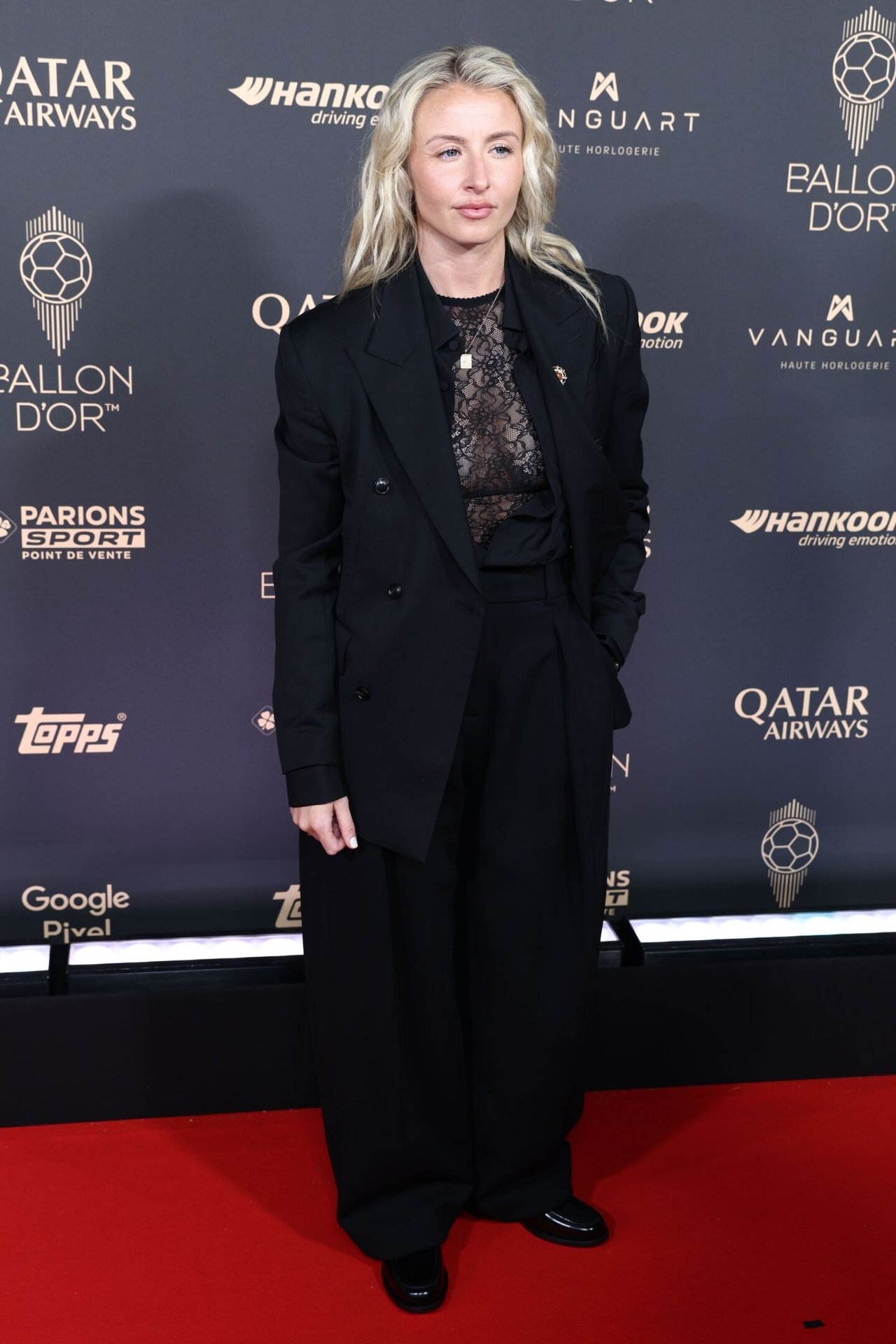 www_thesun_co_uk chloe kelly 69th ballon dor 1025840430 (1).jpg