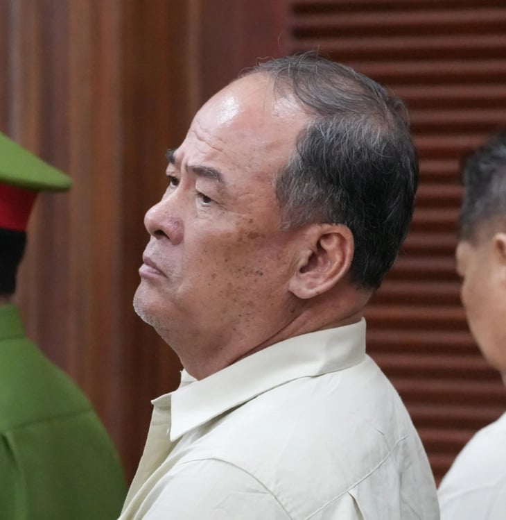 23-1758599055-nop-1-ti-dong-cuu-chu-tich-tinh-an-giang-nguyen-thanh-binh-duoc-giam-an.jpeg