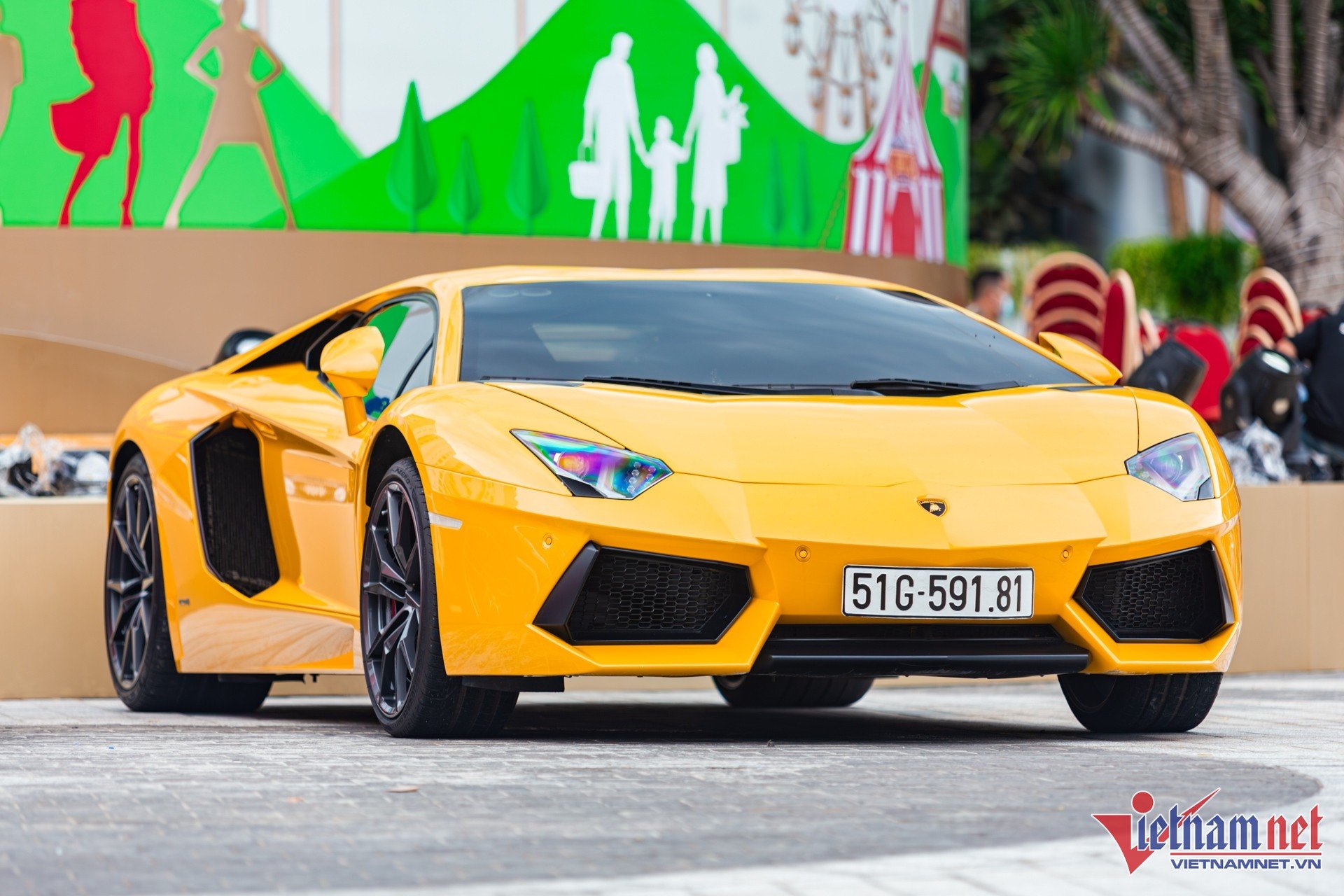 W-aventador vang 4.JPG.jpg