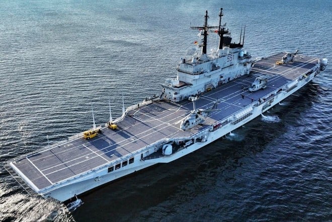 indonesia mua tau san bay italia.jpg