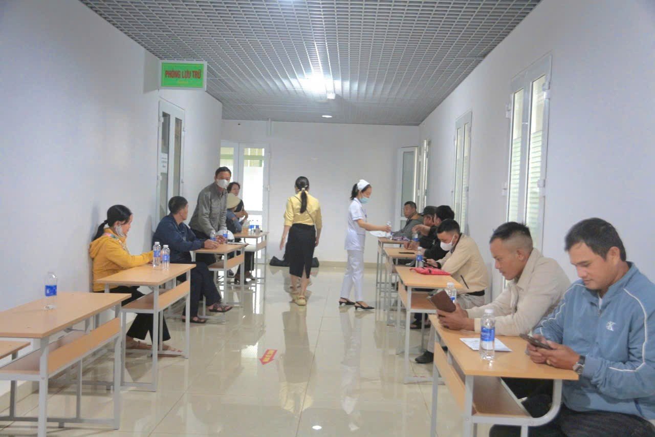 Rùng mình lời kể của bệnh nhân vụ máy hỏng nhưng vẫn được kê... tán sỏi- Ảnh 2.