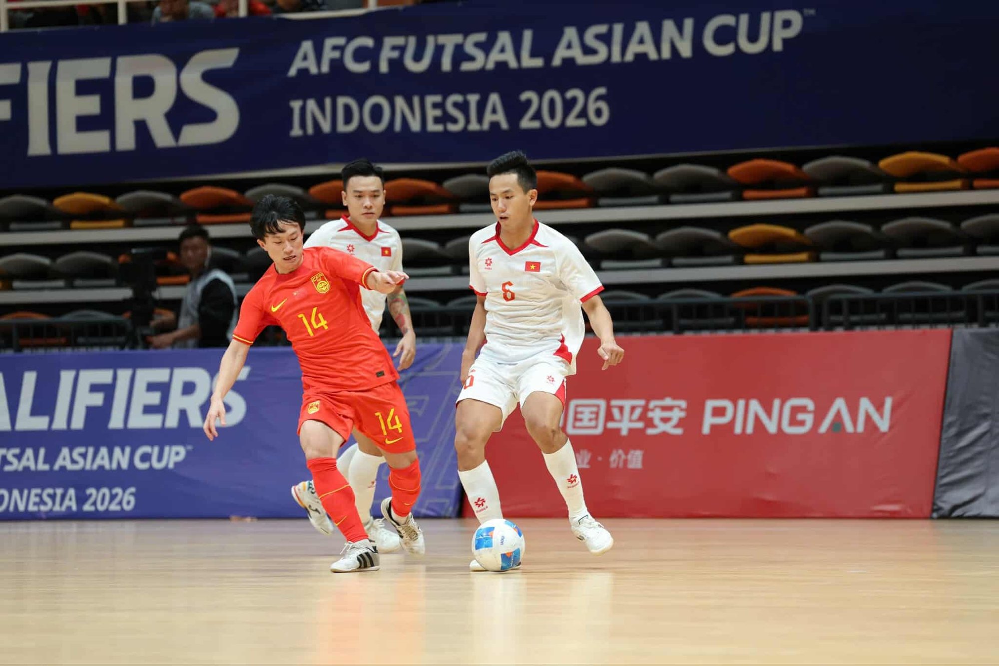 Báo Trung Quốc: “Thật ê chề khi thua tuyển Việt Nam 2-7”- Ảnh 2.