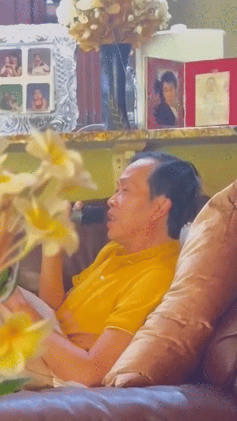 25-1758765042-xon-xao-truoc-hinh-anh-tieu-tuy-cua-nghe-si-hoai-linh-saostarvn.gif