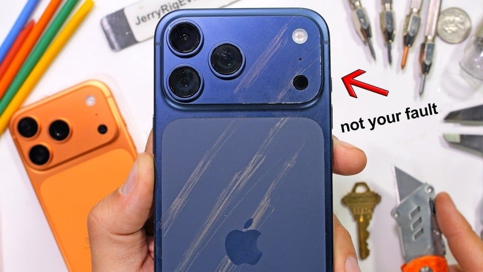 25-1758770110-tim-ra-ly-do-iphone-17-pro-de-tray.jpg