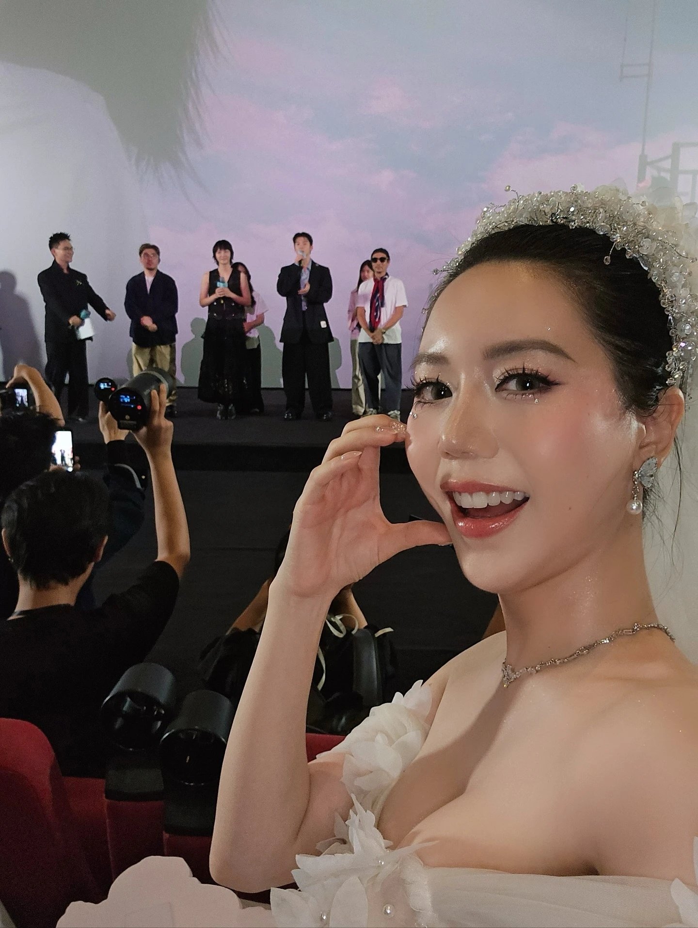 25-1758786113-co-dau-toi-hop-bao-gap-hua-quang-han-o-tphcm-la-ai.jpeg
