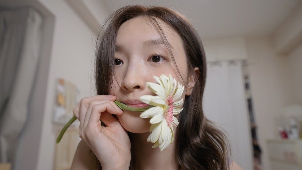 Nữ ca sĩ hoảng hốt livestream trong bệnh viện giữa đêm: 