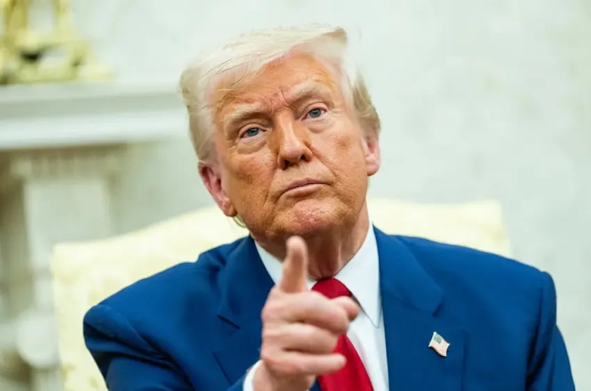 26-1758872828-tong-thong-donald-trump-cong-bo-thue-nhap-khau-moi.webp