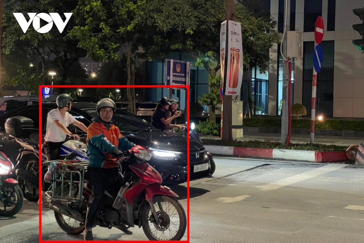 ha noi thi diem lap camera ai phat nguoi, y thuc nguoi di duong khac han hinh anh 7