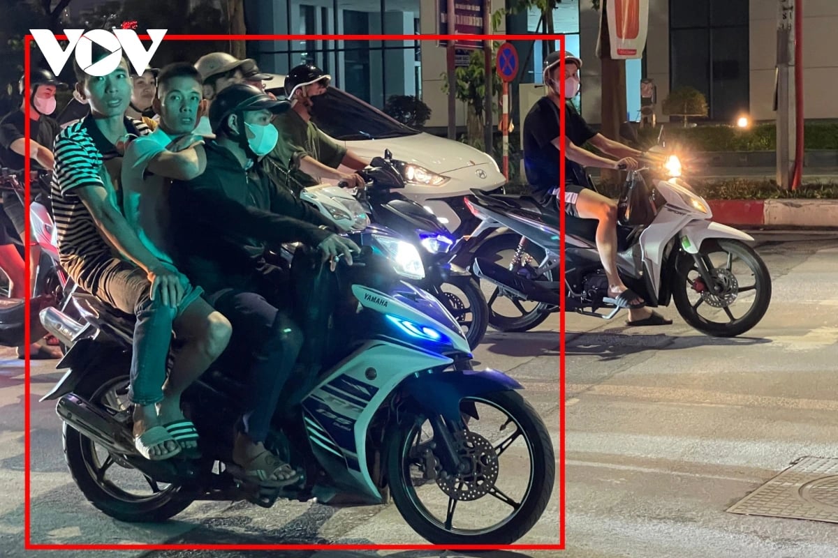 ha noi thi diem lap camera ai phat nguoi, y thuc nguoi di duong khac han hinh anh 9