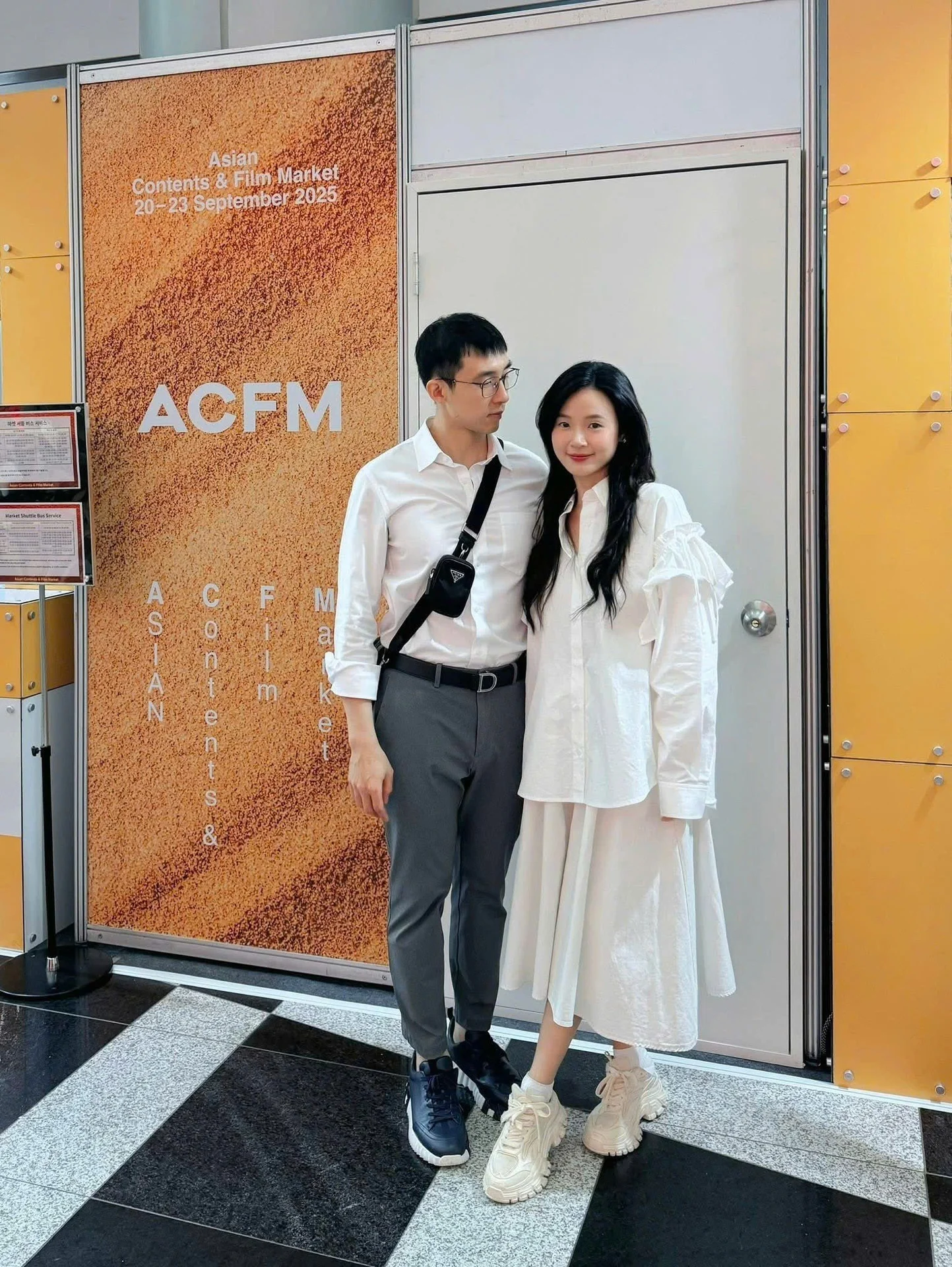 26-1758881802-dong-thai-dang-ngo-cua-midu-giua-luc-ro-tin-mang-thai-con-dau-long.jpg
