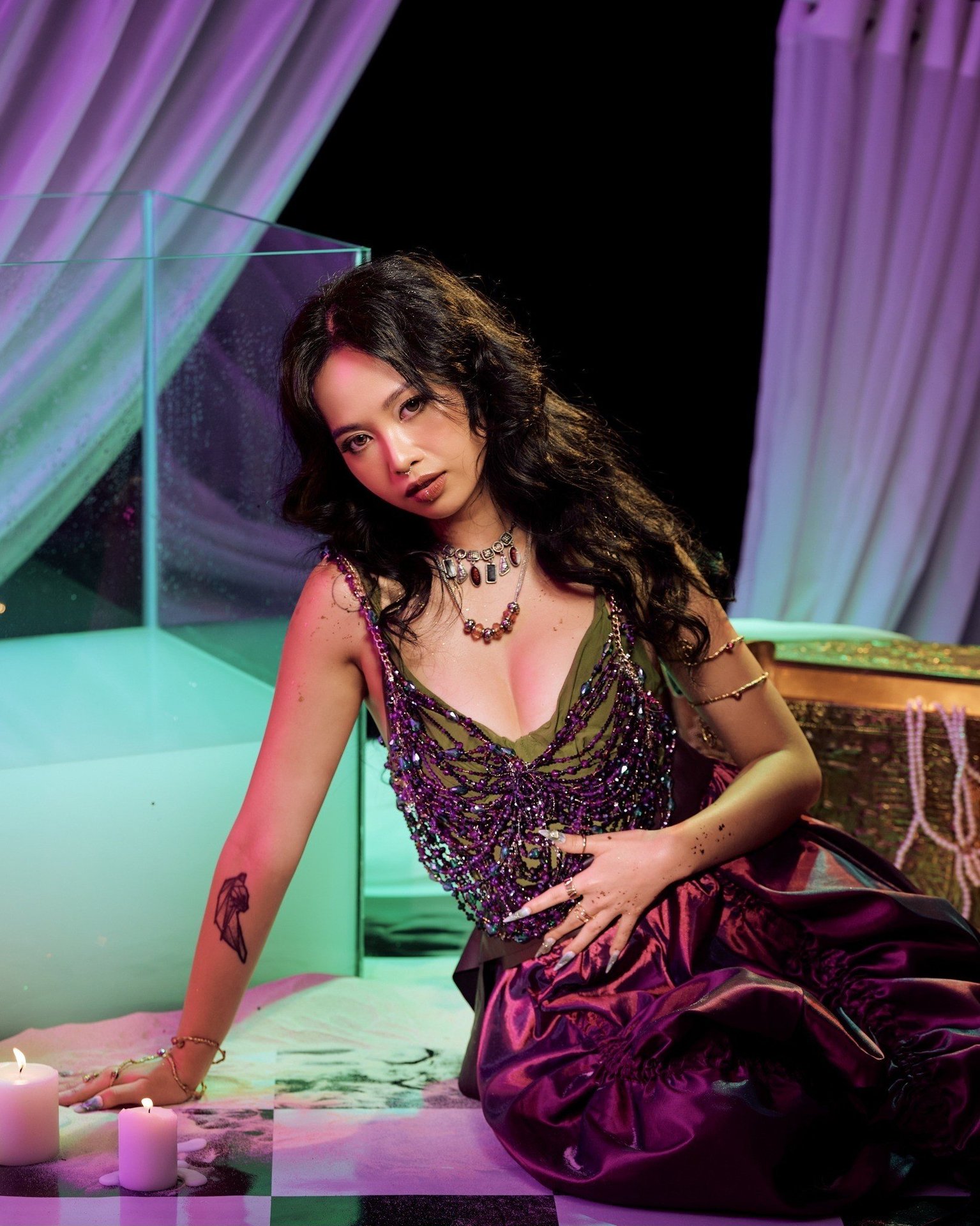 Sốc trước danh tính mỹ nhân hát mở màn Tử Chiến Trên Không: Hot girl cover đời đầu, có hit rồi lặn mất tăm- Ảnh 6.