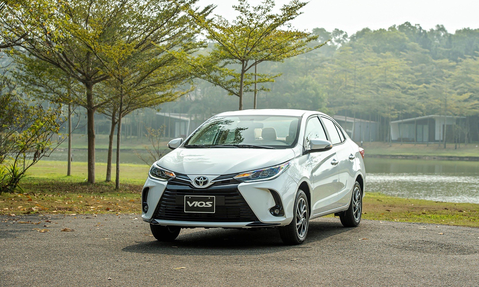 vios ngoai giao 12.jpg