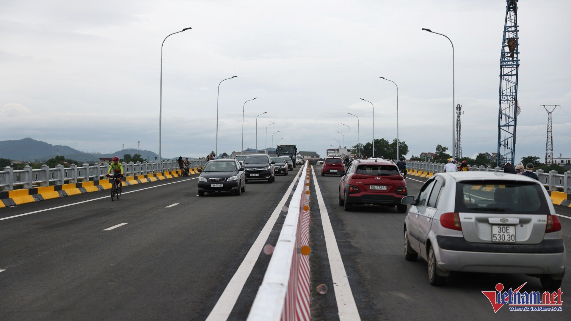 W-thong cau 10.jpg