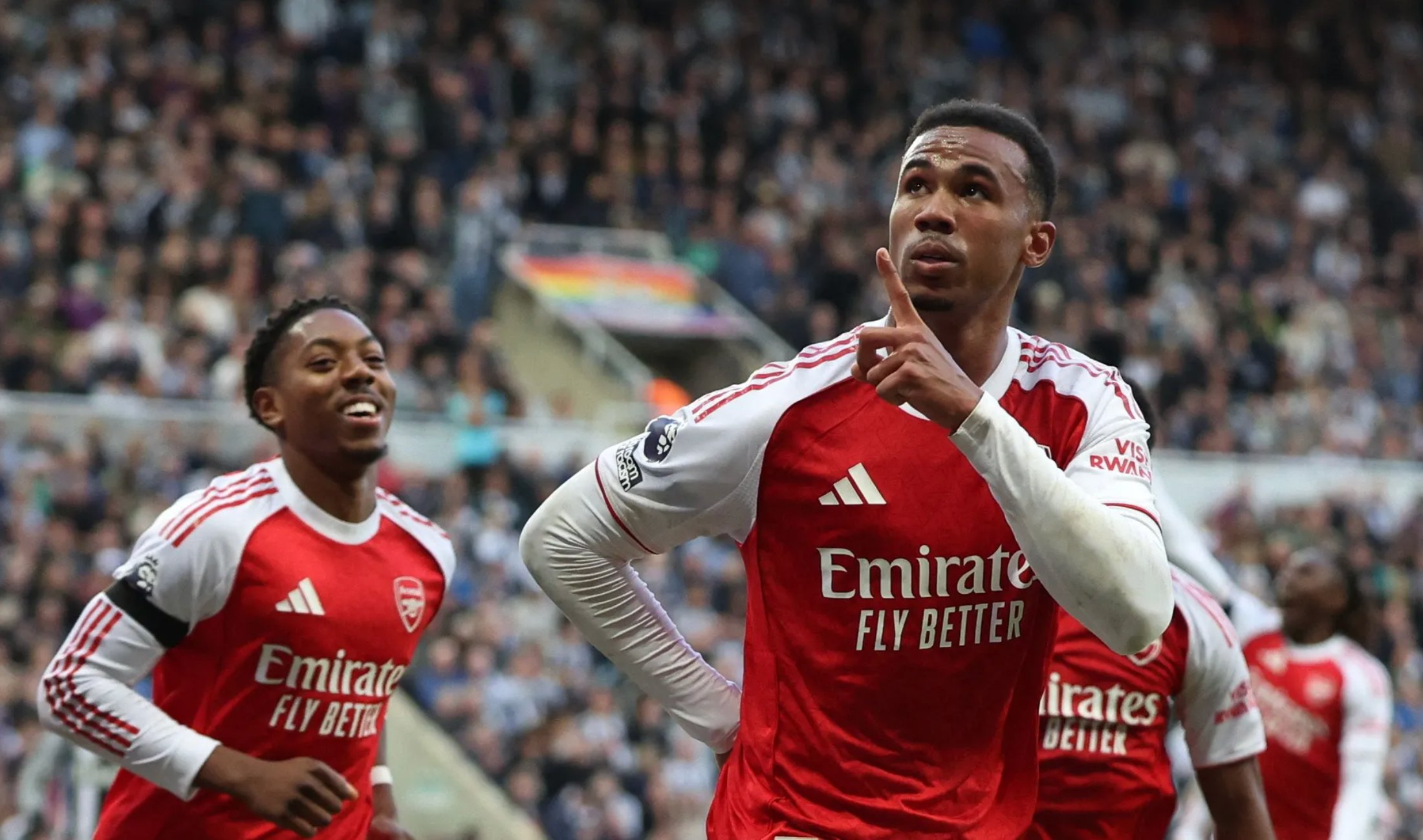 Arsenal ngược dòng hạ chủ nhà Newcastle, trọng tài gây phẫn nộ- Ảnh 7.