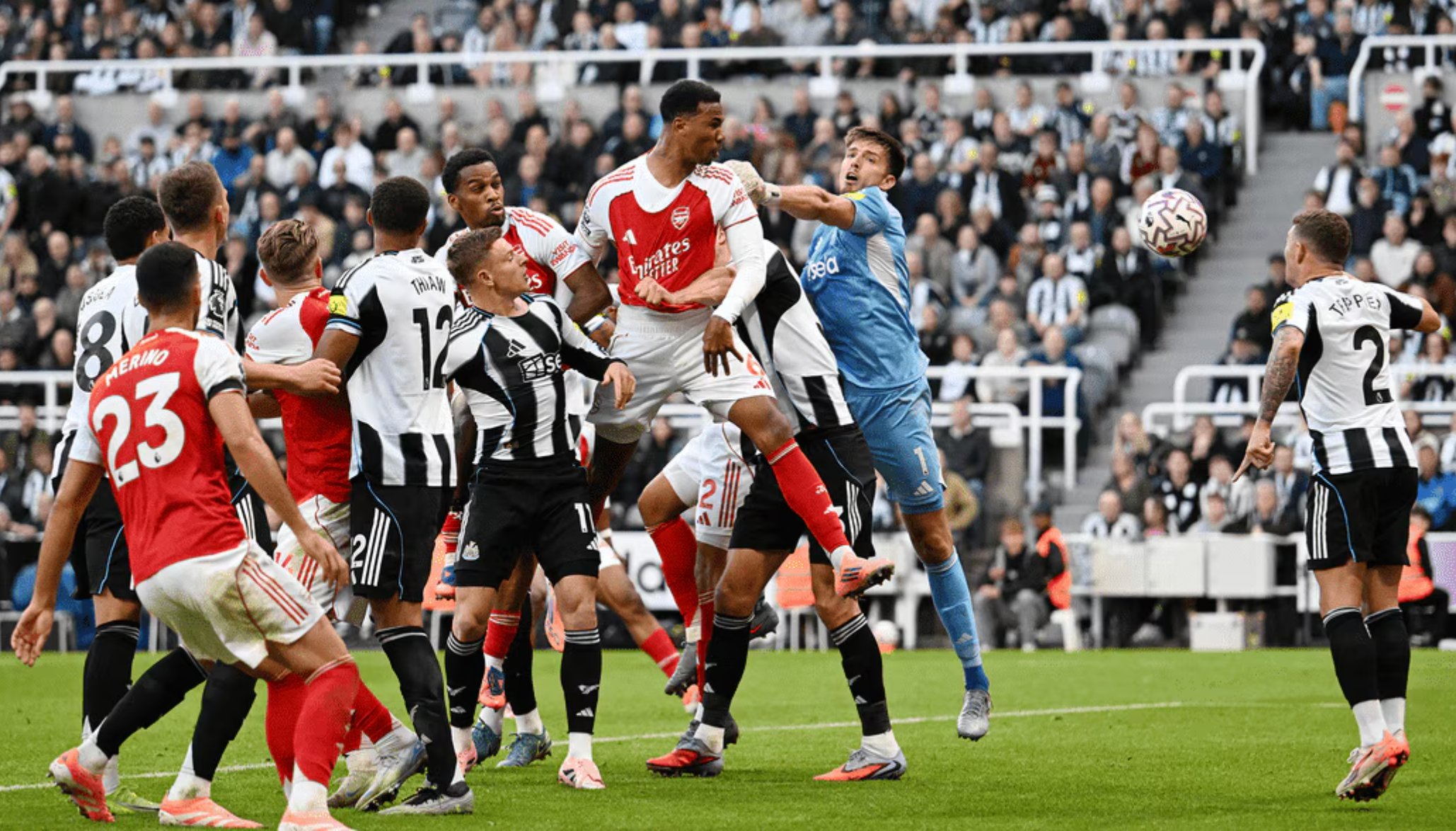 Arsenal ngược dòng hạ chủ nhà Newcastle, trọng tài gây phẫn nộ- Ảnh 6.