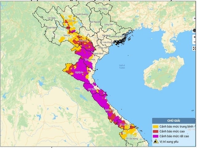 29-1759115345-bao-so-10-bualoi-quan-thao-dat-lien-cay-xanh-do-la-liet-nha-toc-mai-duong-bien-thanh-song.jpg