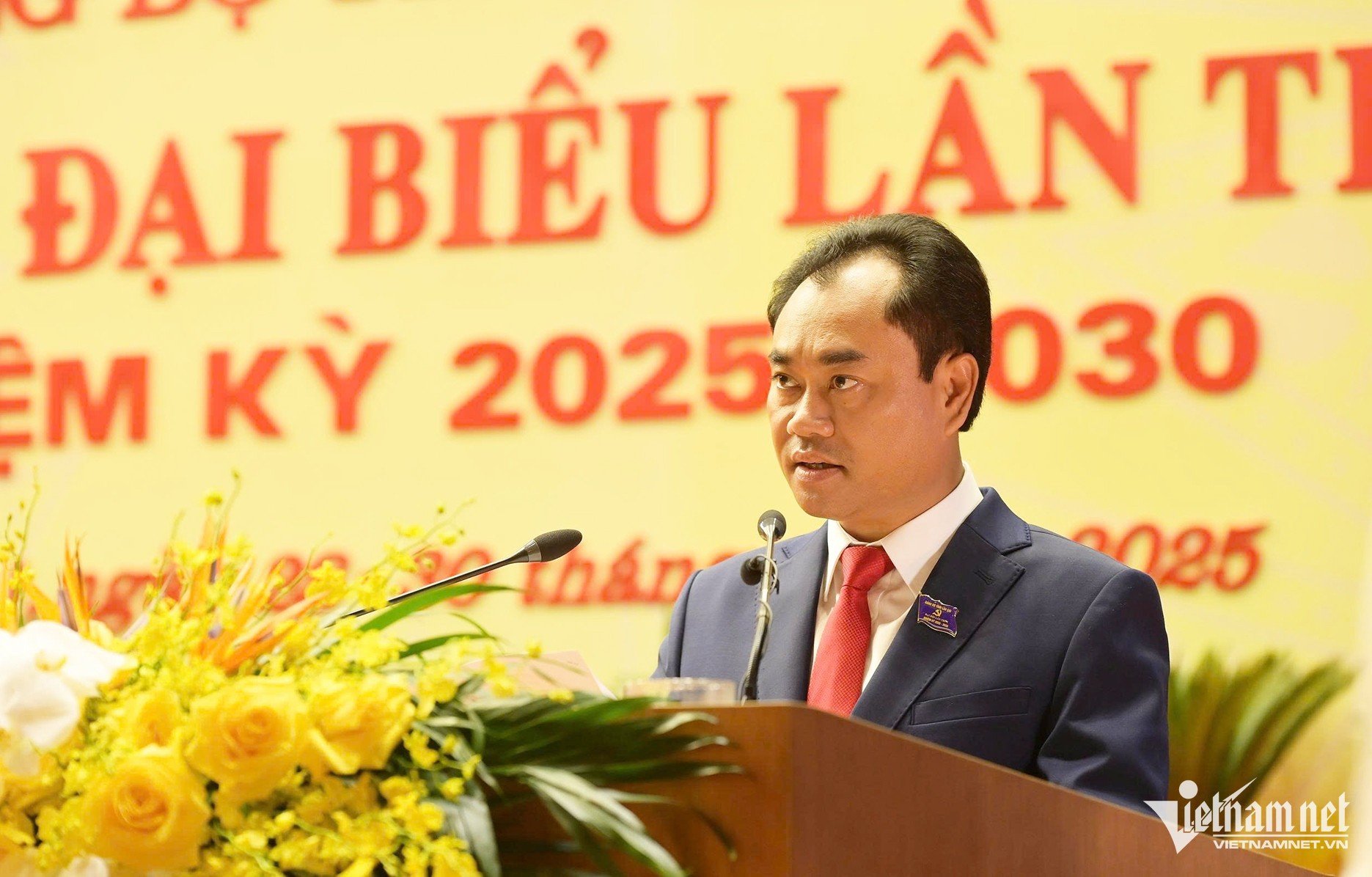 W-Trịnh Việt Hùng.jpg