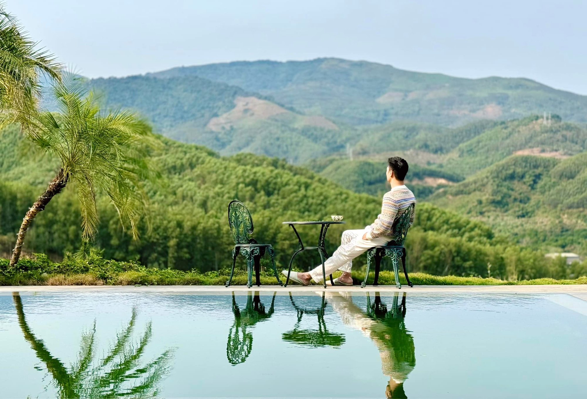 Ngoại hình của nam nghệ sĩ hào hoa, yêu vợ bậc nhất showbiz, có nhà từ Hà Nội đến Hưng Yên, Phú Thọ- Ảnh 15.