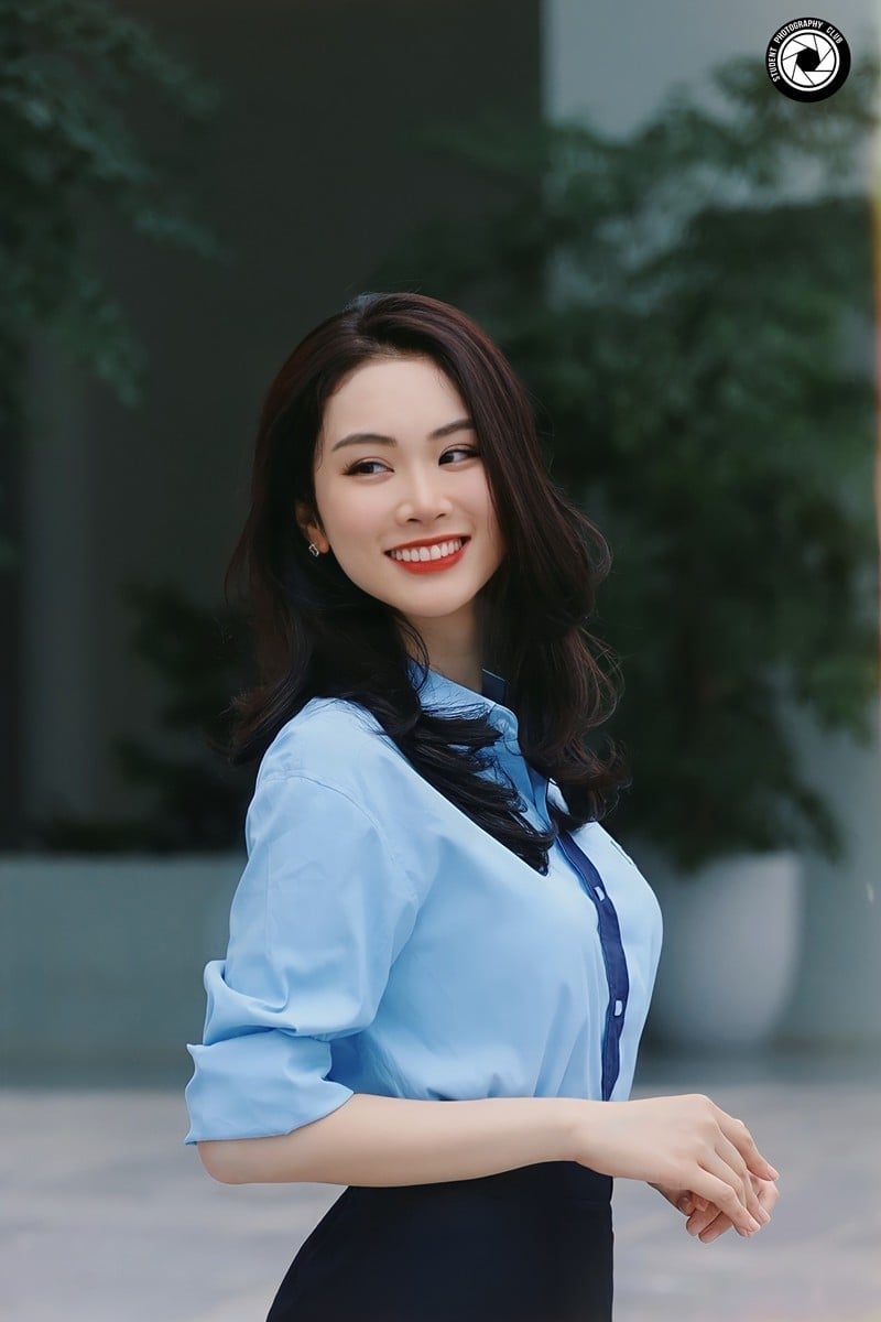 30-1759199689-mc-tung-lot-top-5-hoa-hau-noi-tieng-anh-nhu-gio-tren-vtv-la-ai.jpg