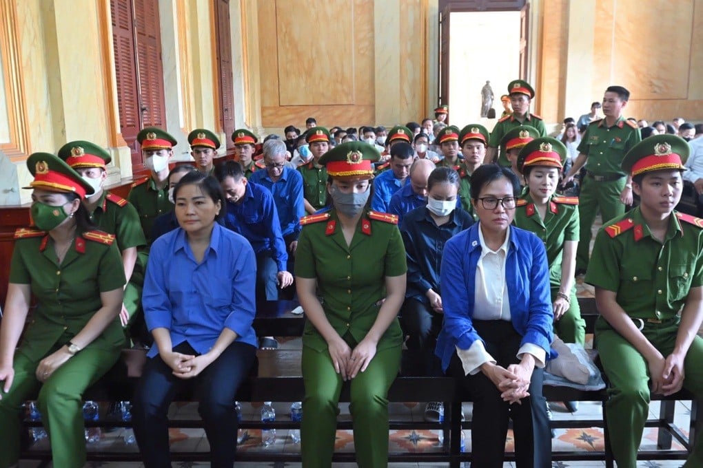 Cựu Tổng giám đốc SJC Lê Thúy Hằng lĩnh 25 năm tù - 2