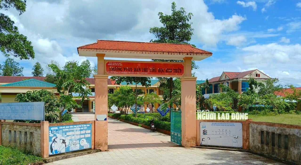 Tiết lộ loạt đơn giáo viên 