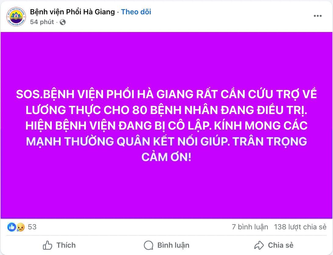 Xót xa những lời cầu cứu trong trận lũ lịch sử: 