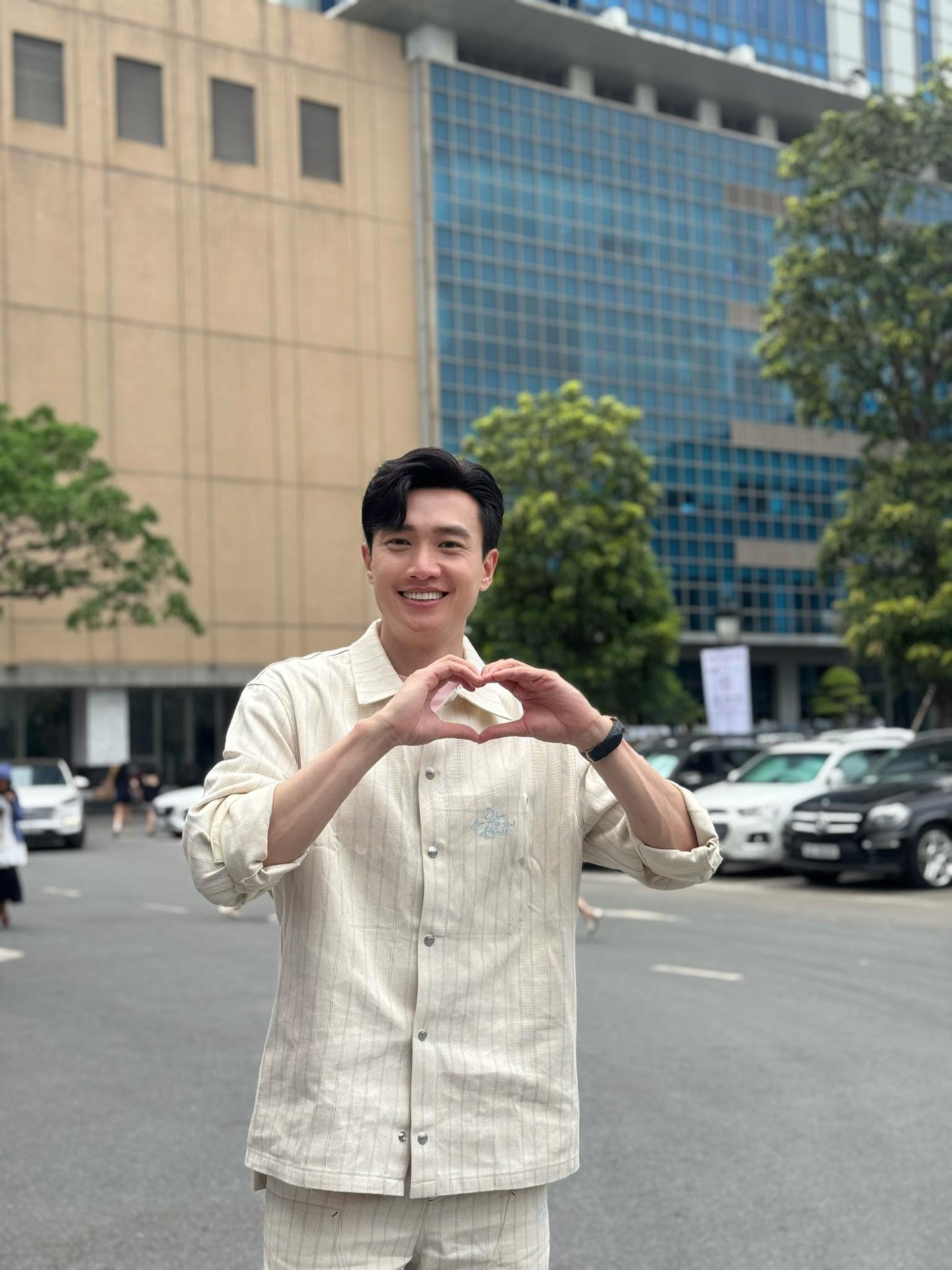 Việt Nam có 1 tổng tài vừa đẹp vừa giàu ngang ngửa Trần Vỹ Đình: Ở biệt thự 7000m2, trẻ mãi không già suốt 15 năm- Ảnh 11.
