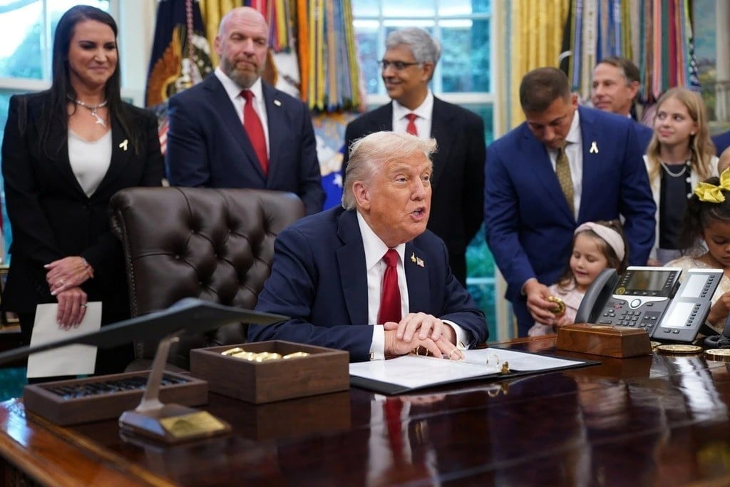 02-1759393873-vi-sao-cam-ket-bao-ve-qatar-cua-ong-trump-gay-chan-dong.jpg