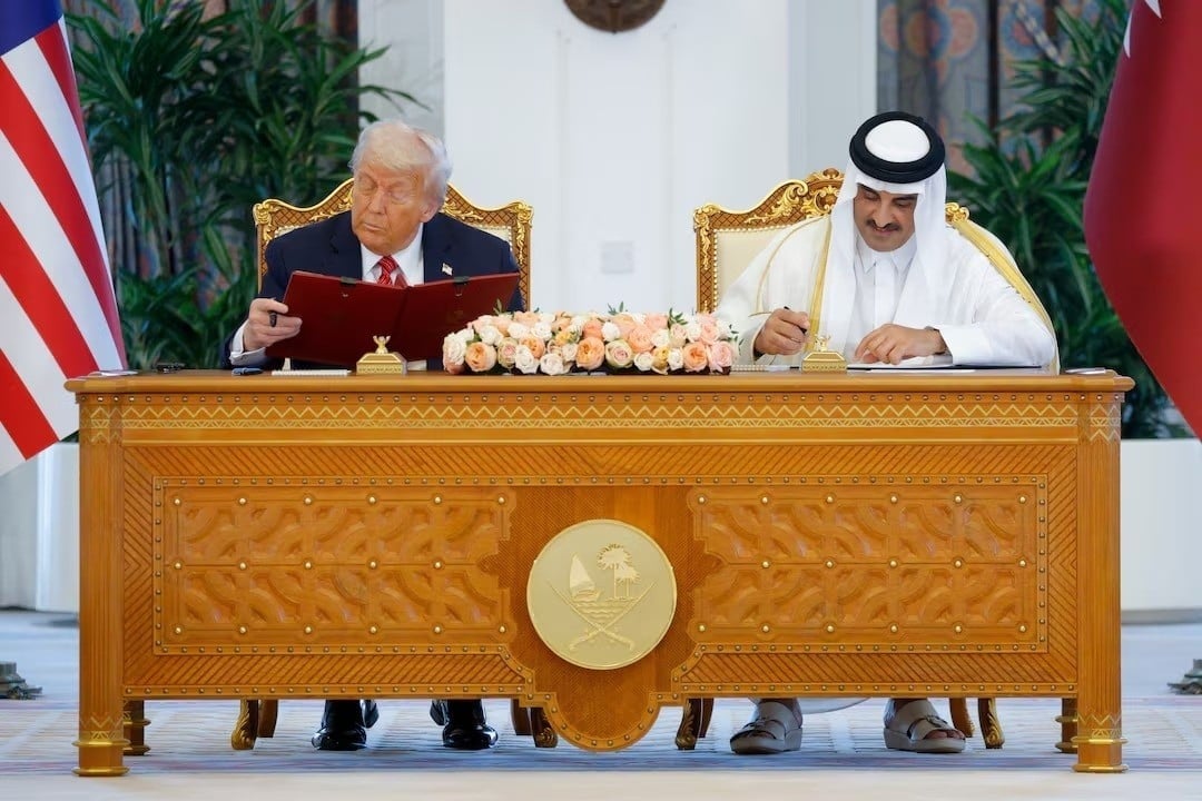 02-1759393873-vi-sao-cam-ket-bao-ve-qatar-cua-ong-trump-gay-chan-dong.jpg