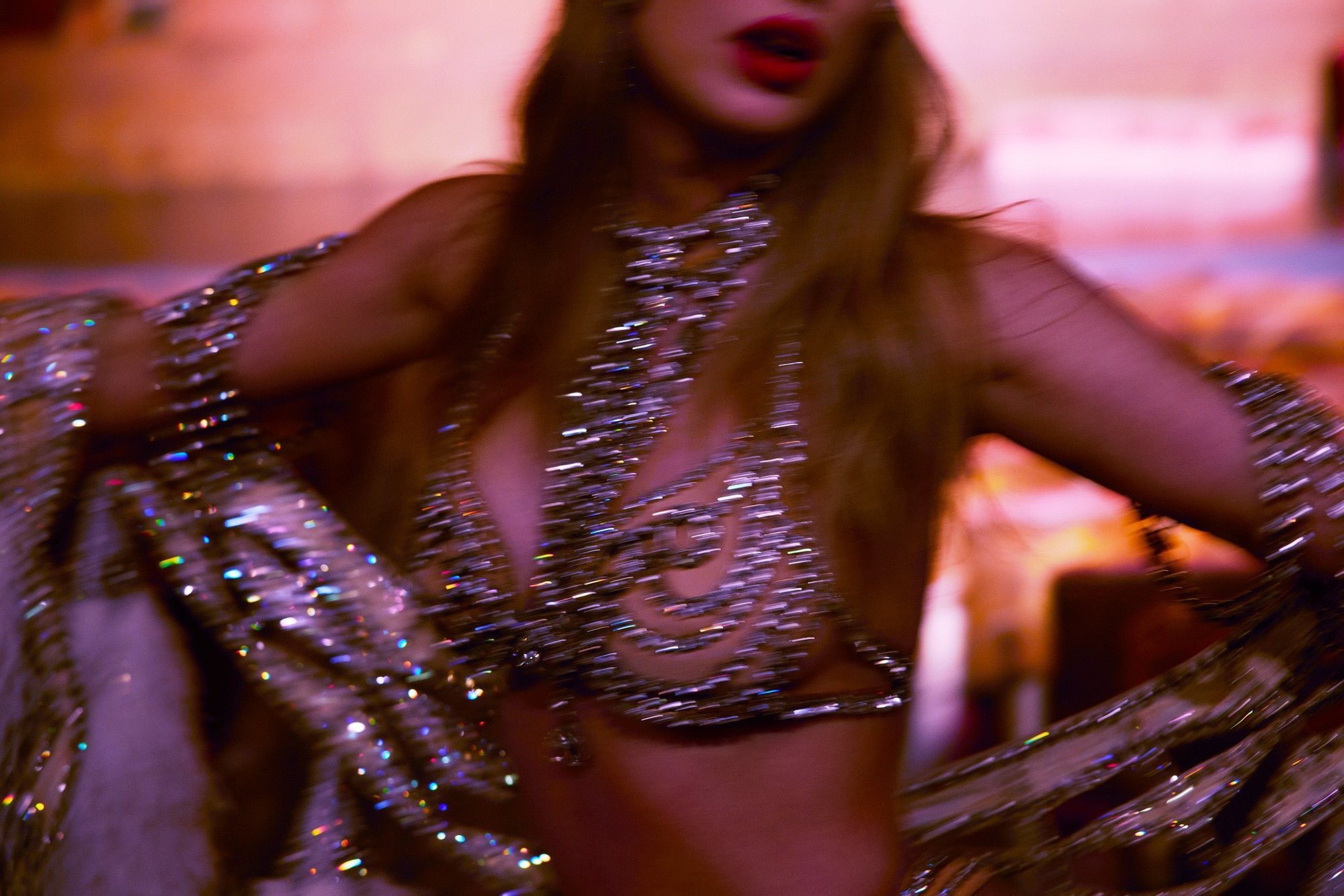 Taylor Swift lấy chồng nhưng không bỏ cuộc chơi: Nhạc