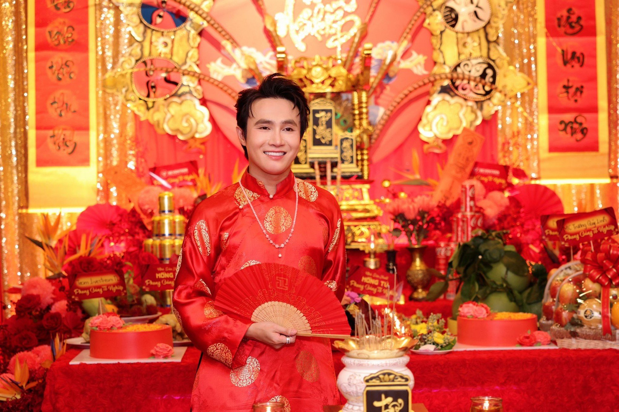 Tình trạng của NS Hoài Linh tại đền thờ 100 tỷ trong ngày giỗ Tổ sân khấu- Ảnh 8.