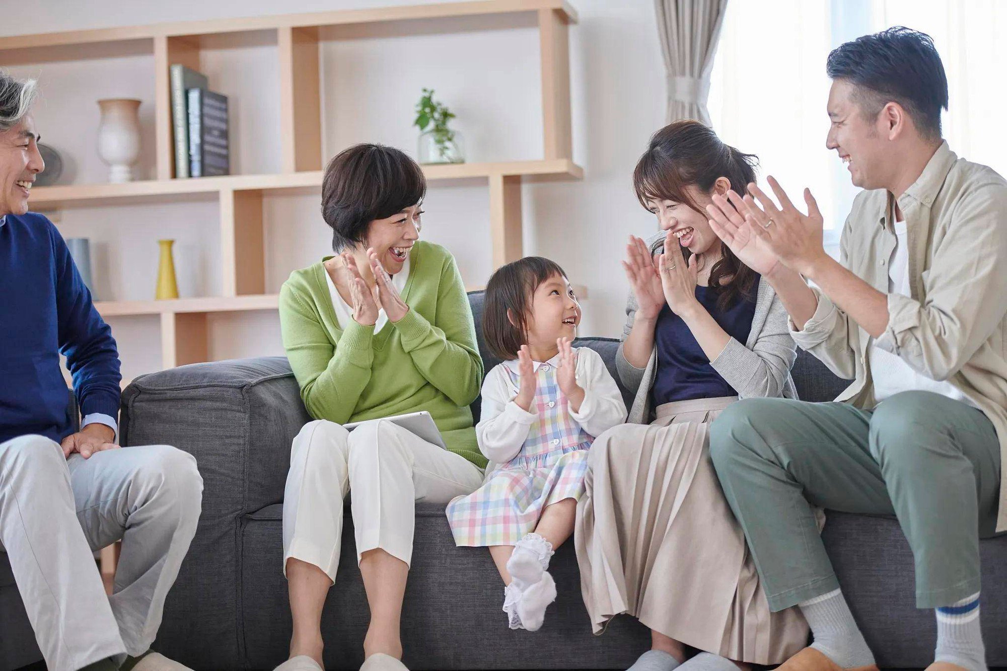 Không phải bệnh tật! Cha mẹ U50 tuổi vẫn bám víu vào 3 việc này, nhà cửa sẽ ngày càng trống vắng, hiu quạnh- Ảnh 2.