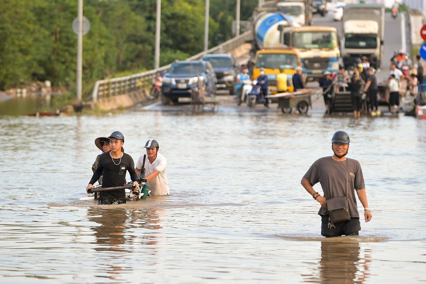 mua-ngap-ha-noi.jpg