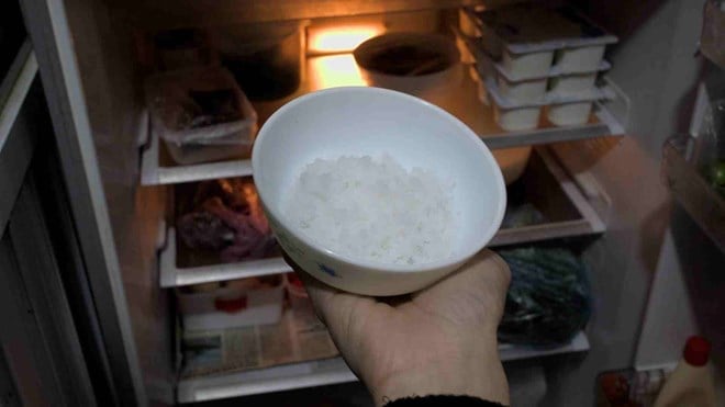 Để nắm muối vào tủ lạnh, bất ngờ công dụng ai đọc xong cũng muốn làm thử- Ảnh 1.