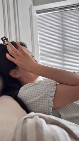 Á hậu Phương Nga bật khóc vì Bình An gặp chấn thương rất nhức nhối trong thể thao- Ảnh 1.