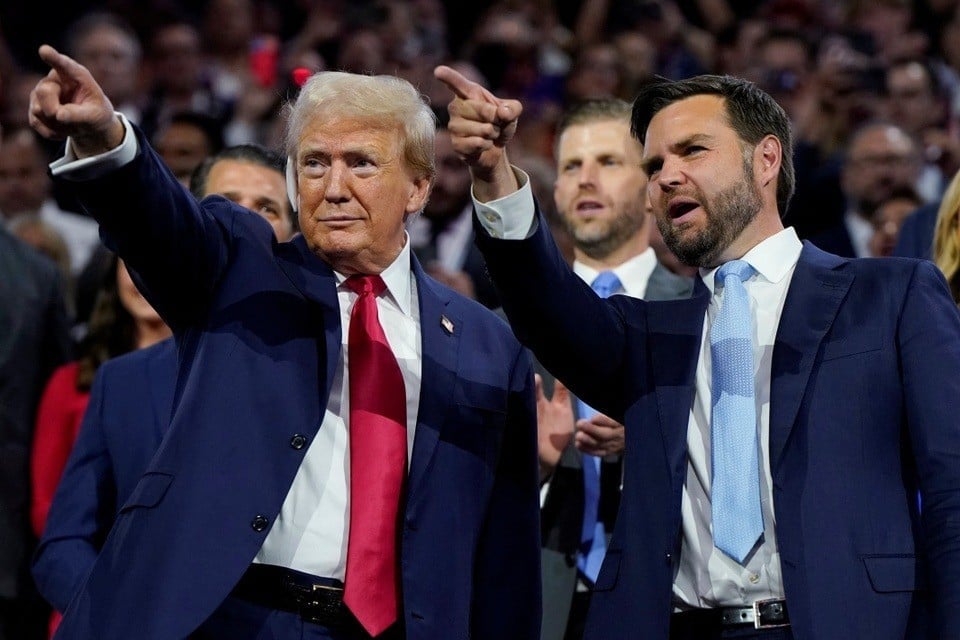 07-1759808351-dang-cong-hoa-he-lo-nguoi-ke-nhiem-ong-trump.jpg
