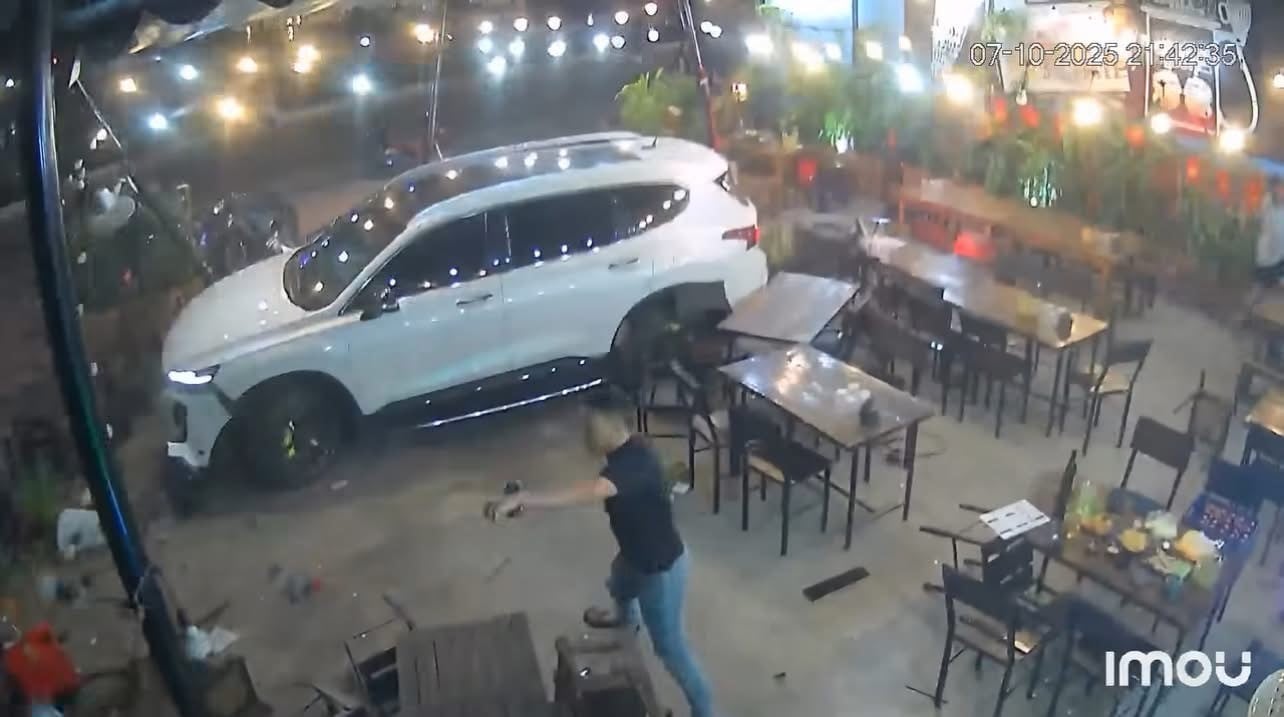 Danh tính tài xế tông vào quán nhậu sau mâu thuẫn, khiến một phụ nữ chết oan - Ảnh 1.