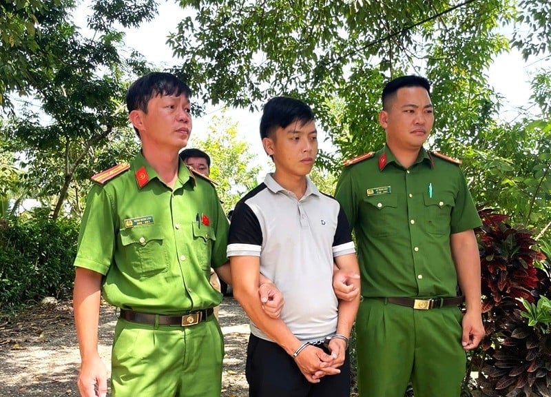 Bắt nhanh đối tượng cướp điện thoại của người khuyết tật -0
