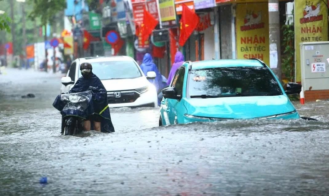 vi sao he thong lai de hong dau tien khi o to loi nuoc, ke ca xe dien hinh anh 4