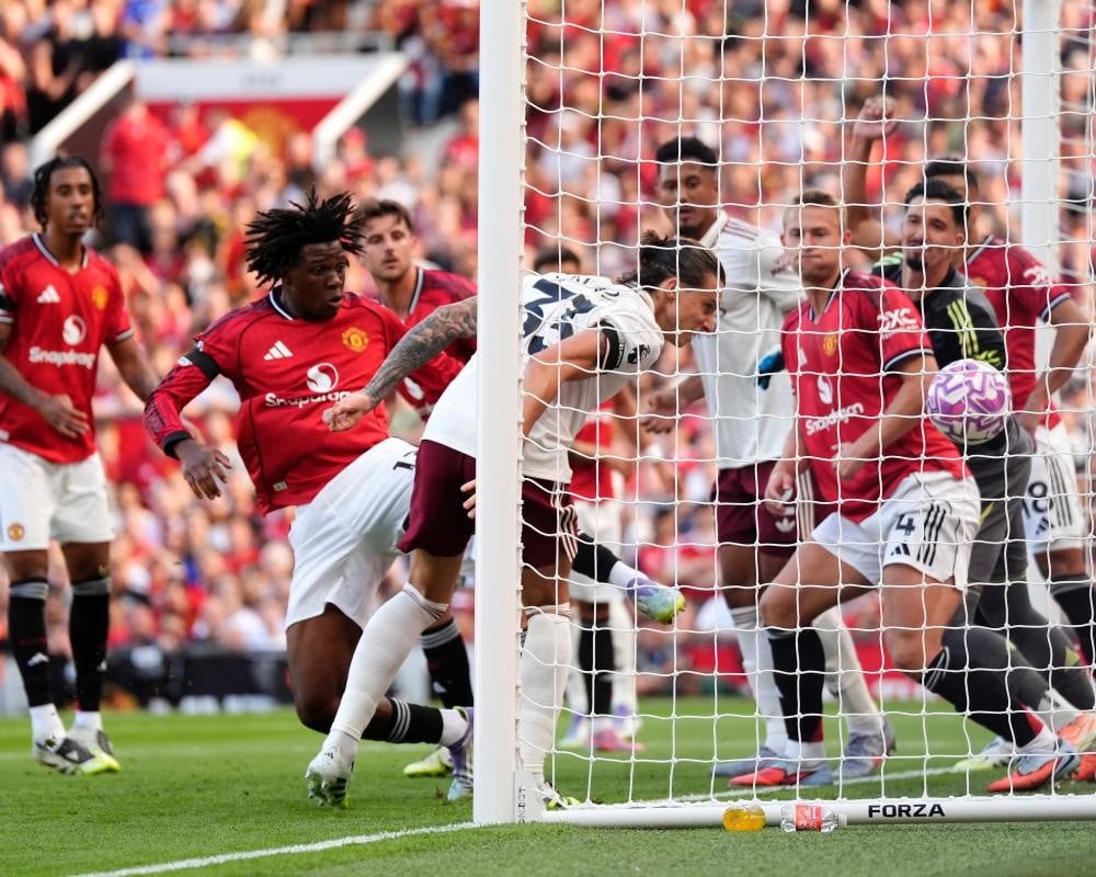 MU 0 1 Arsenal PA.jpg