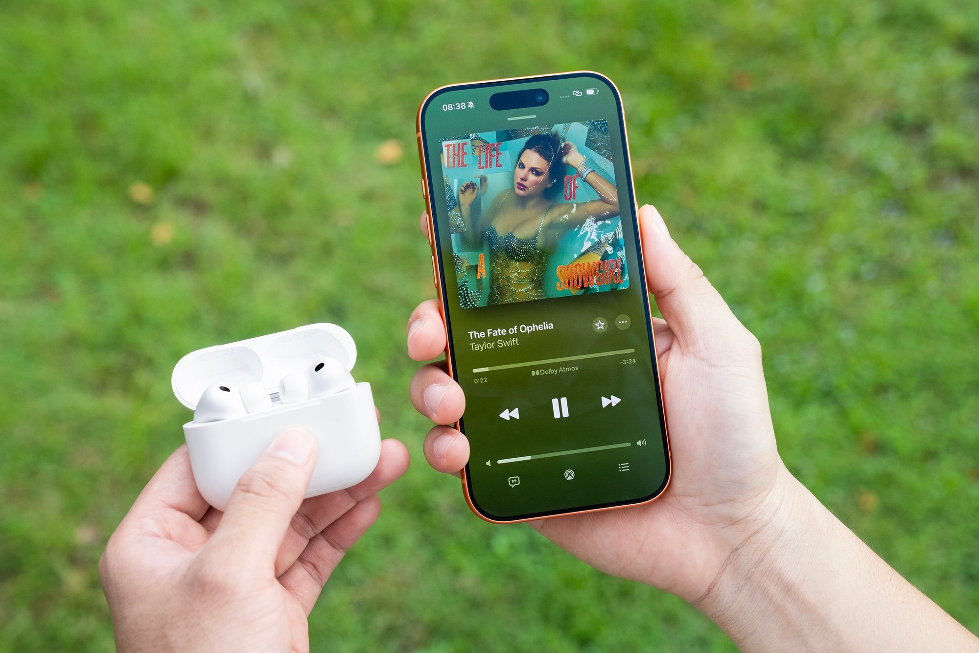 Apple Music “lột xác” trên iOS 26: Nghe nhạc mượt như DJ, biến iPhone thành mic hát nhạc tại nhà!- Ảnh 1.