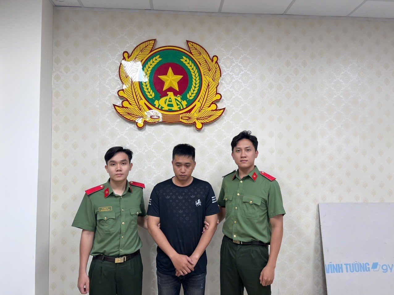 Bắt thanh niên Lừa đảo thuê ô tô cầm cố ở Đồng Nai - Ảnh 1.