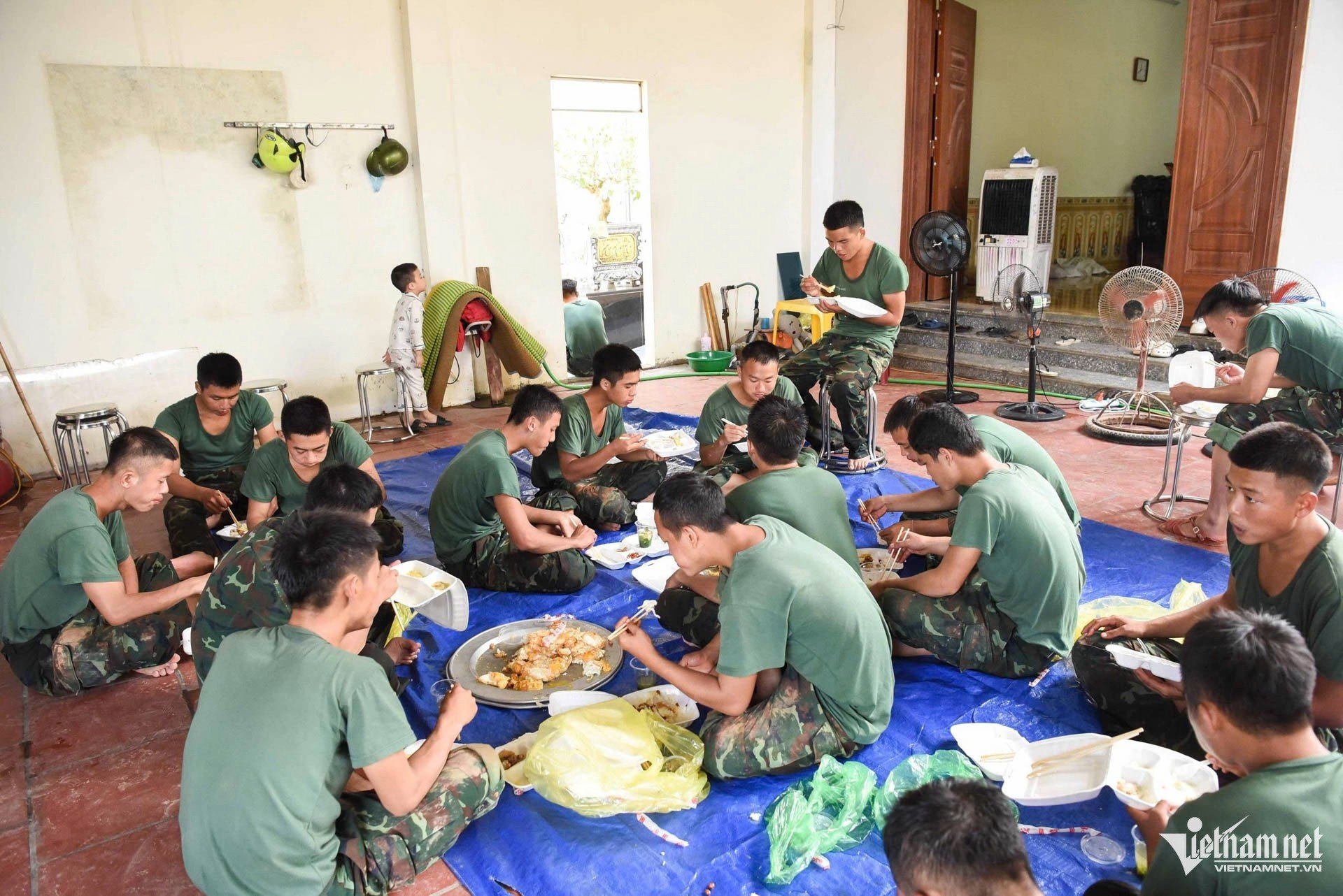 W-đắp đê bắc ninh_4.JPG.jpg