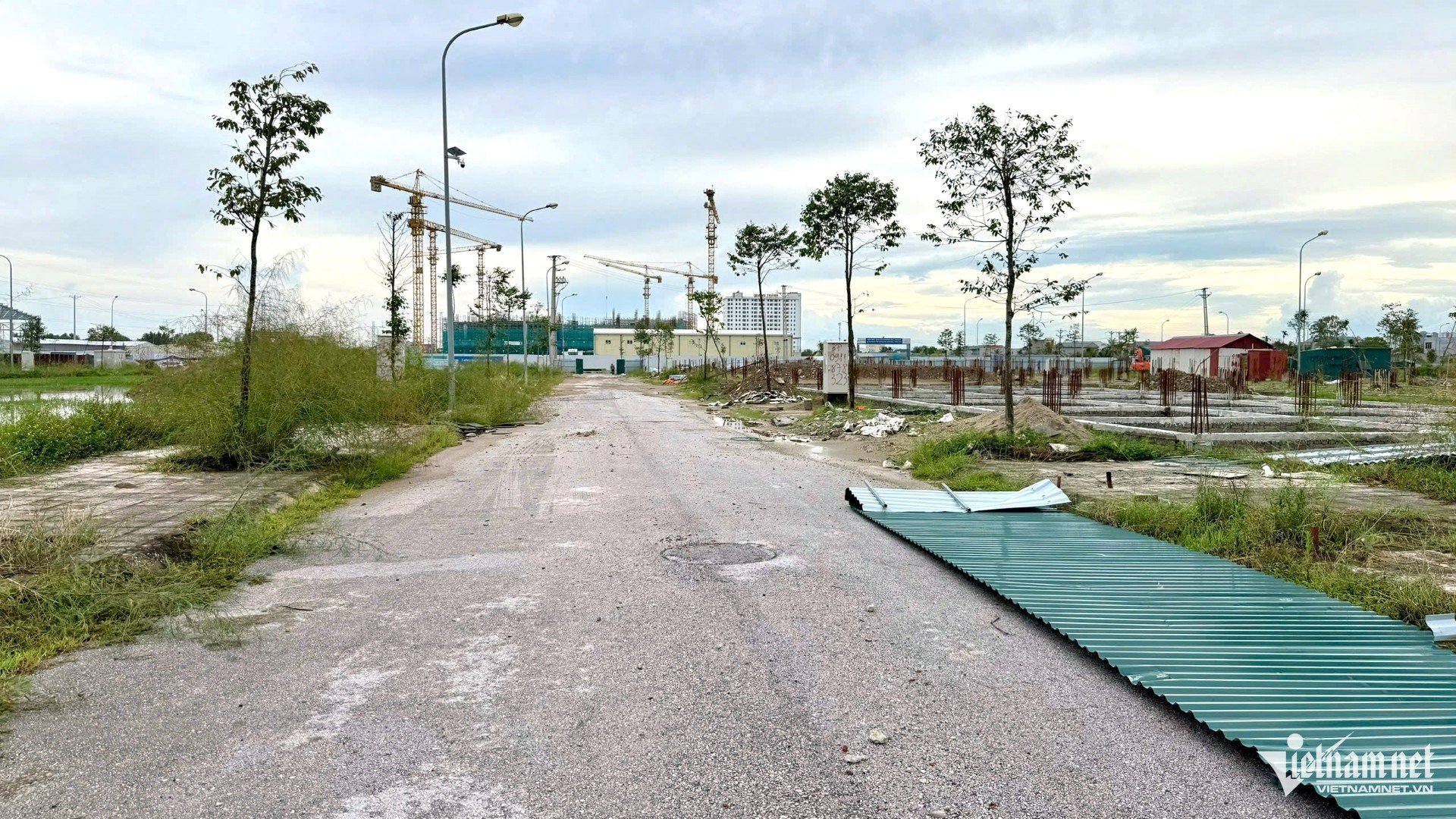 W-a6Bên trong dự án của.jpg