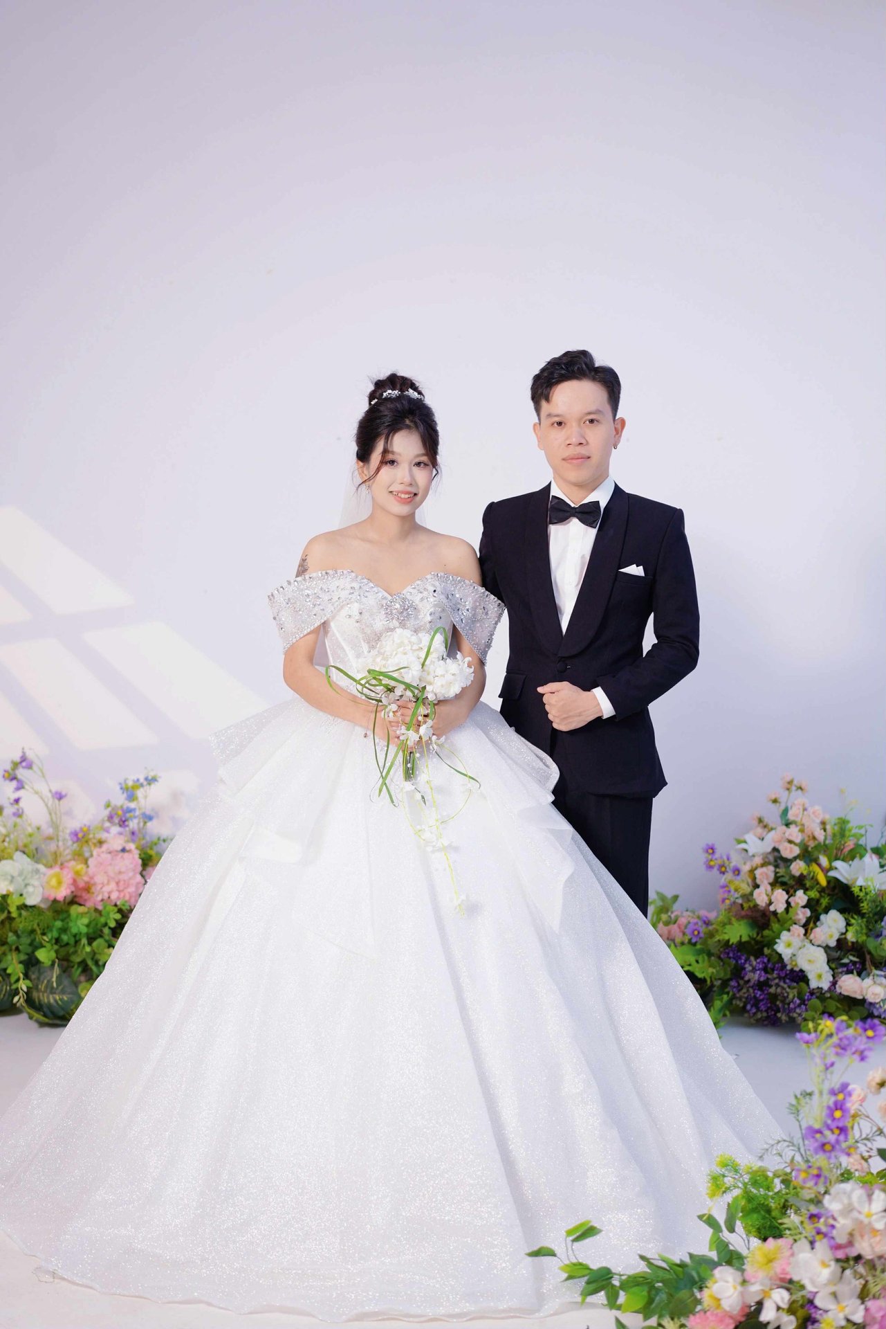 Đám cưới lạ nhất ở Hà Nội: Chú rể