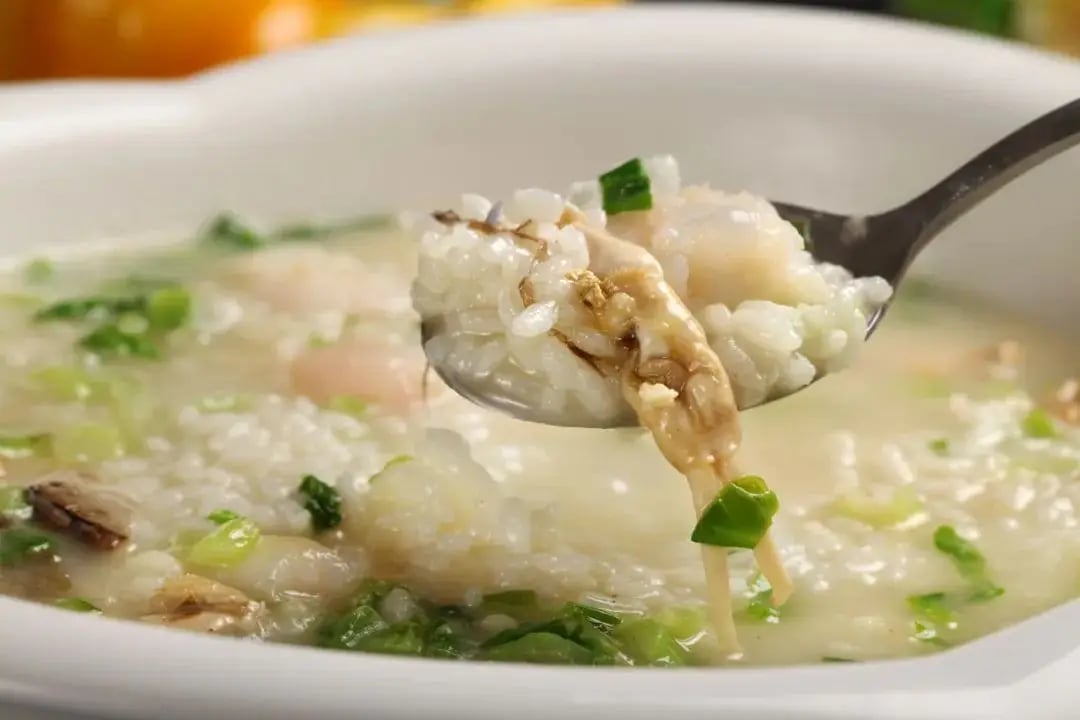 Vì sao không nên thường xuyên ăn cơm chan canh?- Ảnh 1.