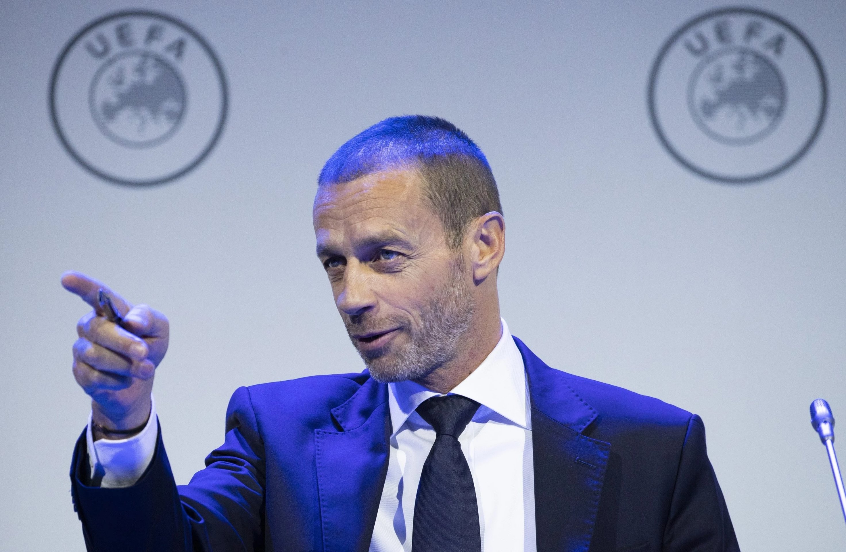 UEFA anh 2