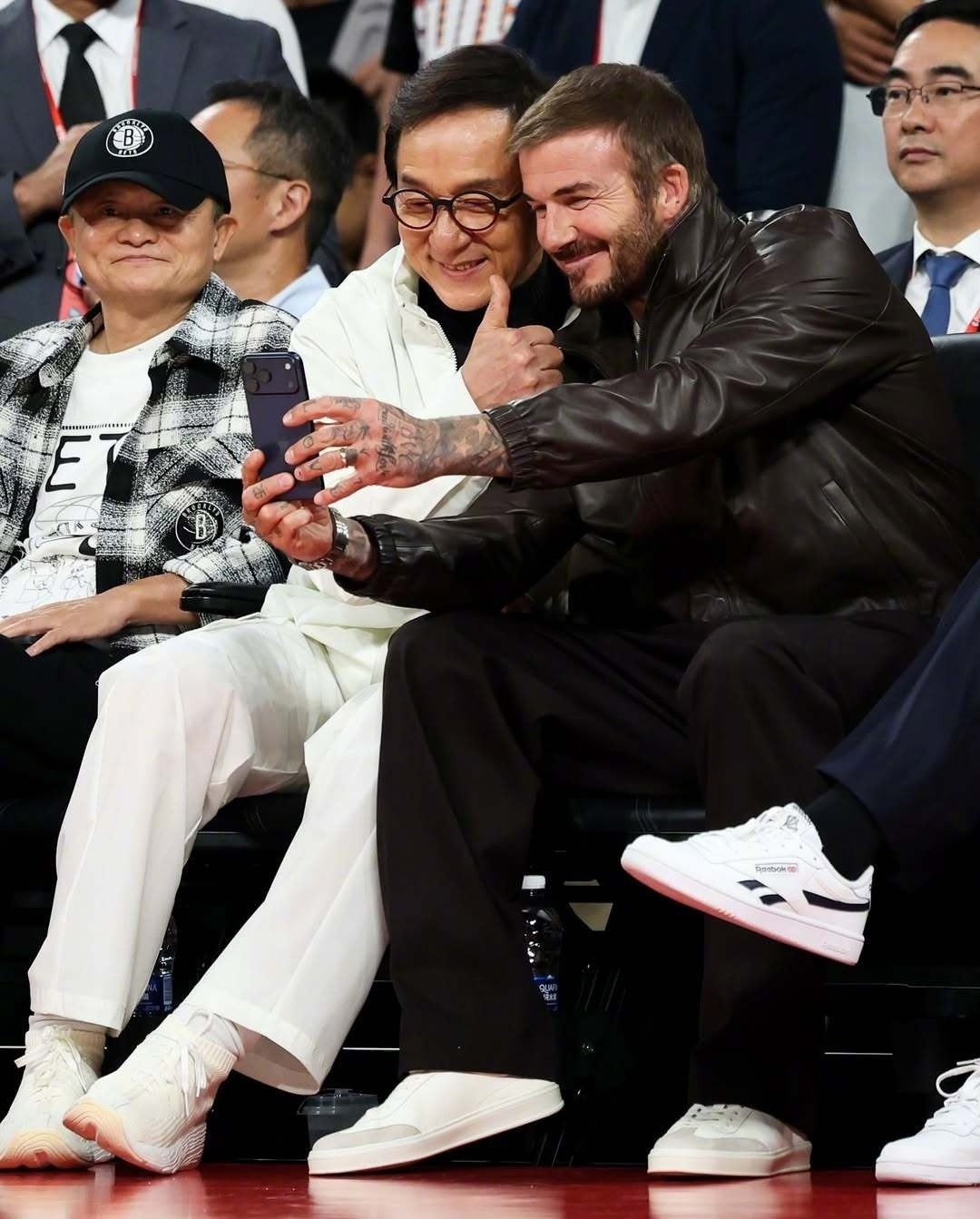11-1760167769-thanh-long-va-david-beckham-gay-bao-mang.jpg